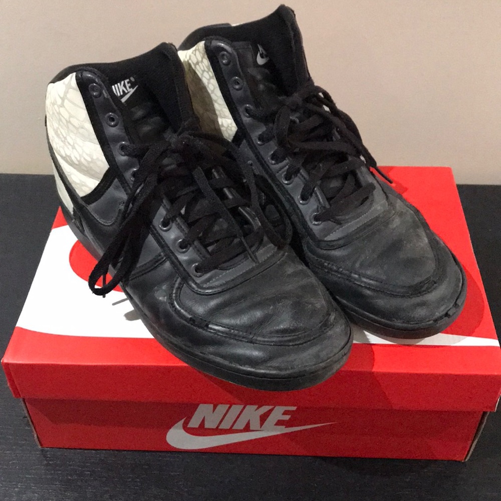 Nike Air Force One Special Edition Used